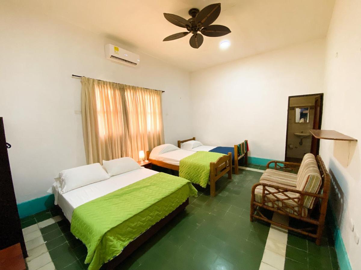 Mansion Bahia Manga Bed & Breakfast Cartagena Екстериор снимка