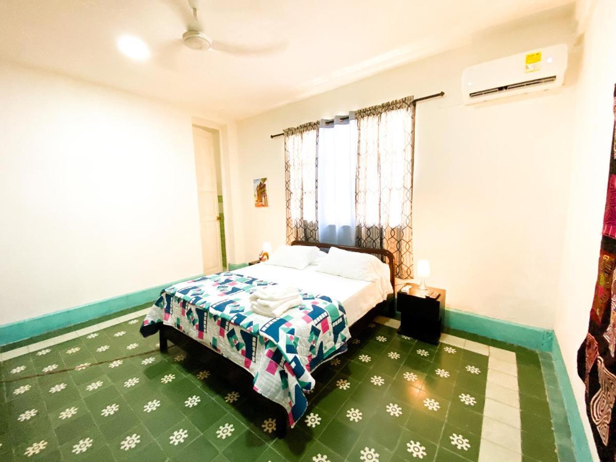 Mansion Bahia Manga Bed & Breakfast Cartagena Екстериор снимка